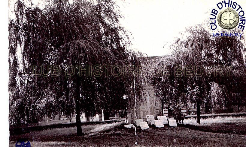 Le Square des Martyrs aux environ de 1960.